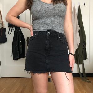 BLACK TOPSHOP MINI SKIRT
